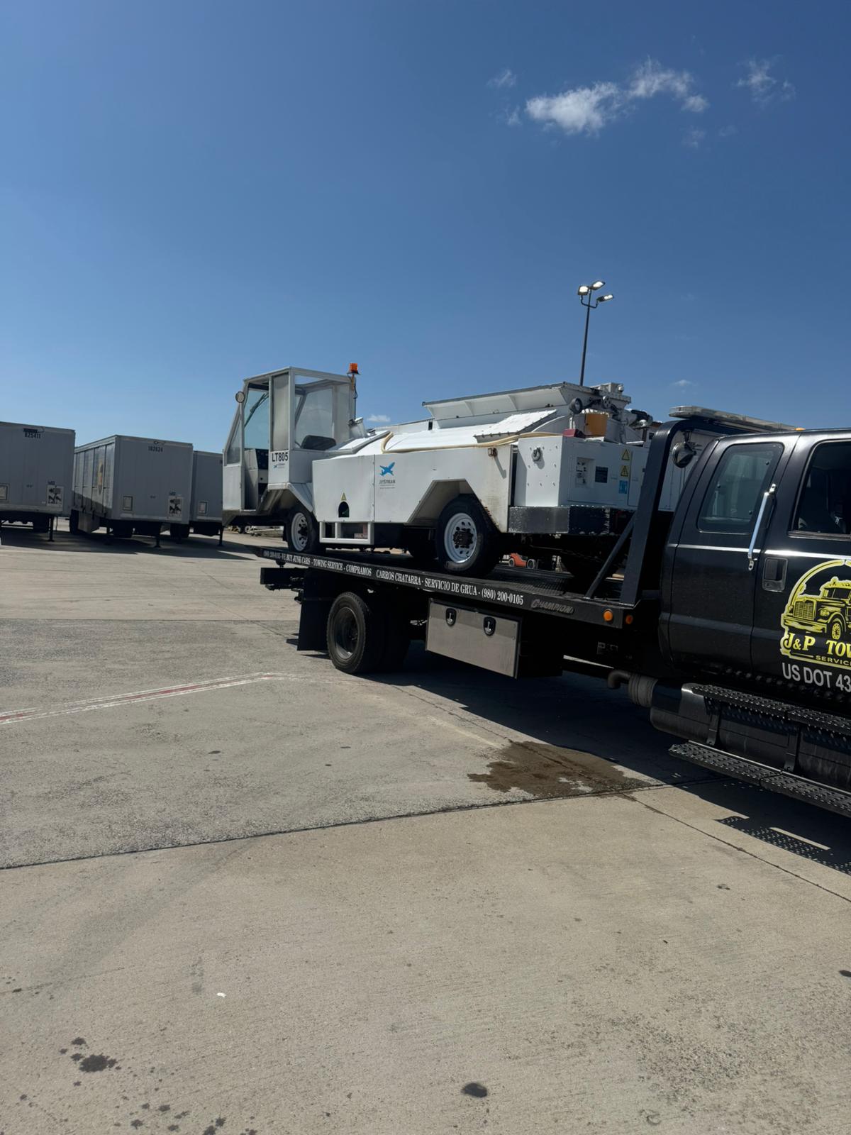 J&P Towing Fleet Vehicle